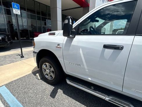 Used 2024 RAM 2500 Big Horn AWD/4WD image 1