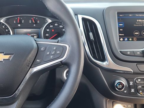 Used 2020 Chevrolet Equinox LT FWD image 29