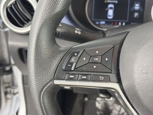 Used 2023 Nissan Versa SV image 26