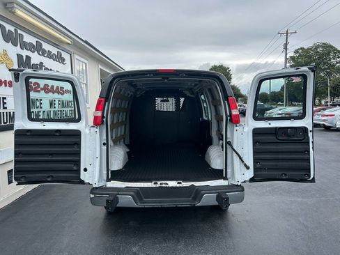 Used 2023 Chevrolet Express 2500 w/ Driver Convenience Package image 26