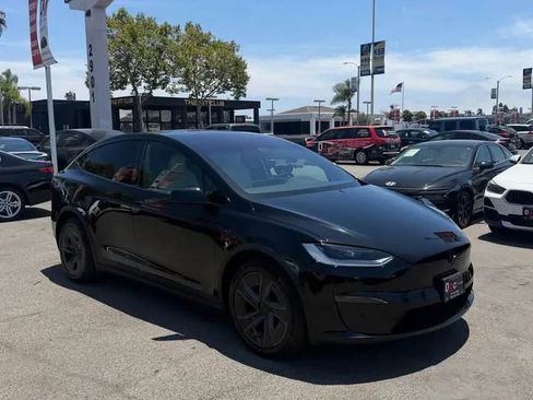 Used 2026 Tesla Model X AWD/4WD image 4