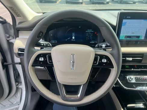 Used 2023 Lincoln Corsair FWD image 19