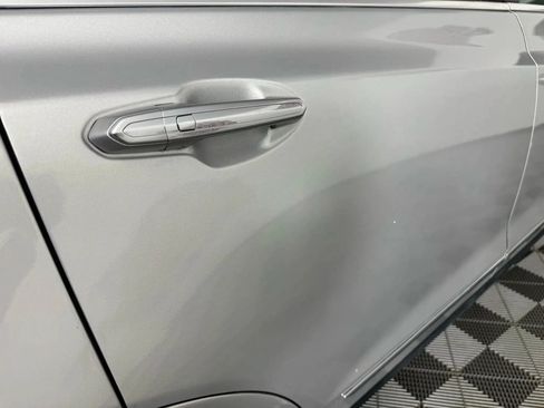 Used 2018 Cadillac XT5 AWD image 29