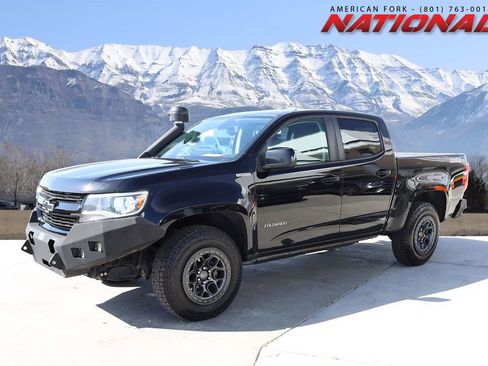 Used 2018 Chevrolet Colorado Z71 AWD/4WD image 2