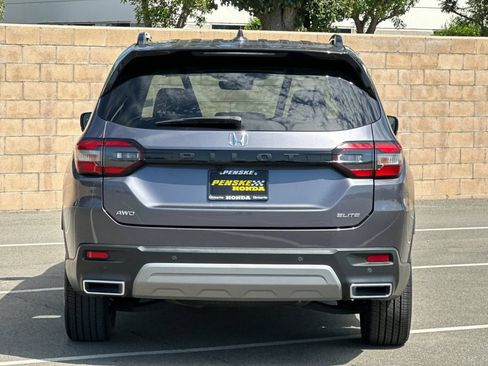 Certified 2023 Honda Pilot Elite image 5
