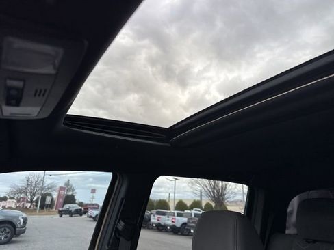 Used 2017 Toyota Tacoma TRD Off-Road image 26