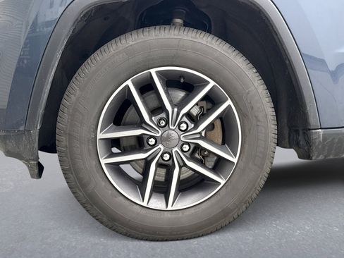 Used 2021 Jeep Grand Cherokee Limited image 25