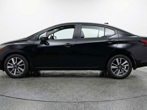 Used 2025 Nissan Versa SV FWD image 5