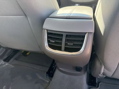 Used 2024 Chevrolet Malibu LT image 44