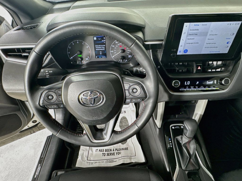 Used 2025 Toyota Corolla Cross AWD Hybrid image 12