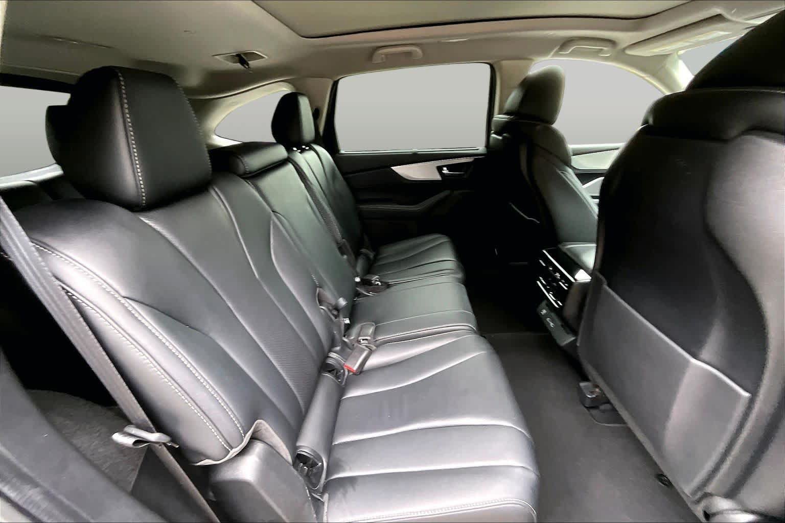 Certified 2024 Acura MDX w/ Technology Package FWD image 20