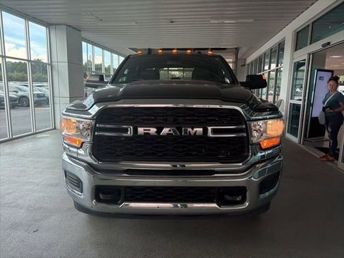 Used 2021 RAM 3500 Tradesman w/ Chrome Appearance Group AWD/4WD image 2