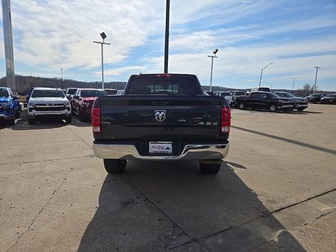 Used 2018 RAM 1500 Classic SLT image 5