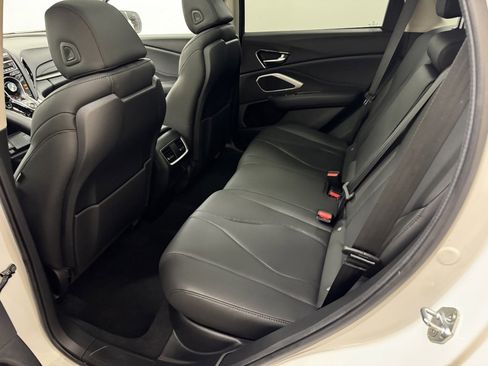 Used 2024 Acura RDX SH-AWD image 31