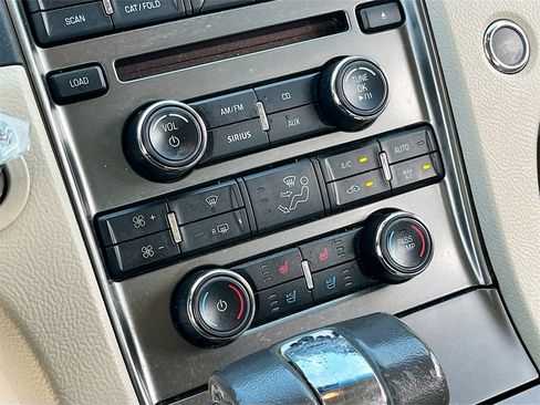 Used 2012 Ford Taurus Limited image 13