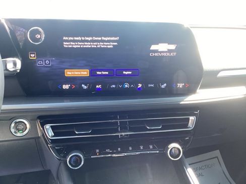 New 2026 Chevrolet Traverse LT w/ Midnight/Sport Edition FWD image 23