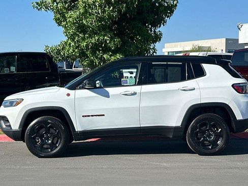 Used 2024 Jeep Compass Trailhawk AWD/4WD image 7