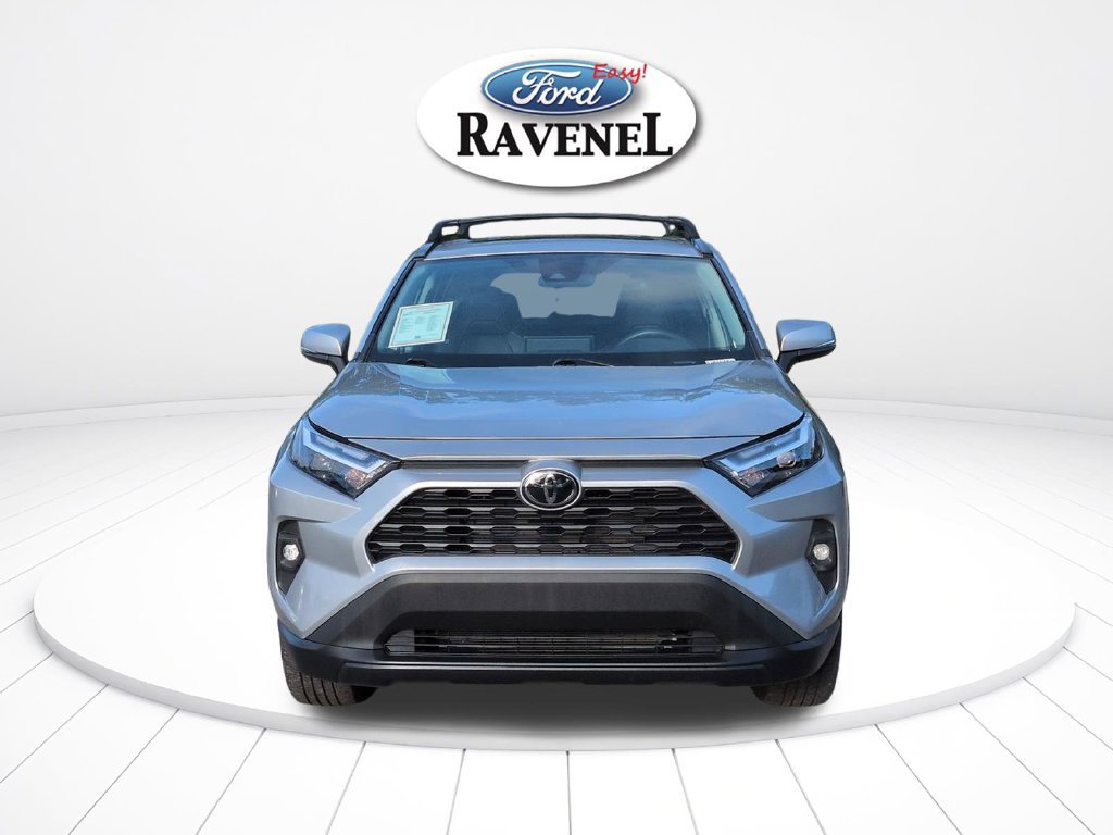 Used 2024 Toyota RAV4 XLE Premium FWD image 9