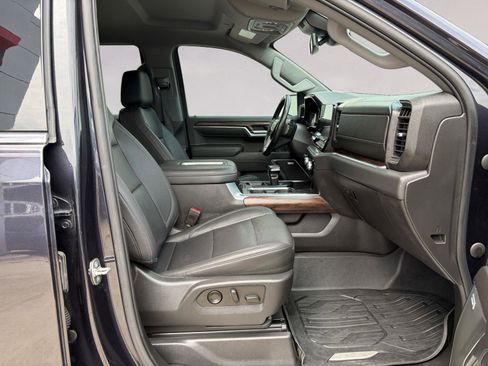 Used 2022 GMC Sierra 1500 SLT AWD/4WD image 15