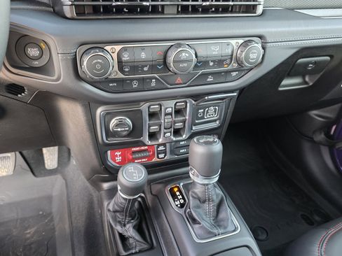 New 2026 Jeep Wrangler Unlimited Rubicon image 18