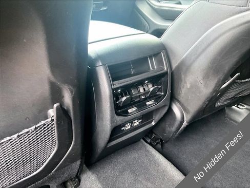 Used 2023 Jeep Grand Cherokee Laredo AWD/4WD image 24