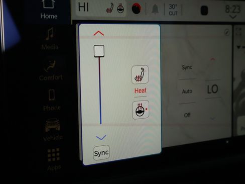 Used 2024 Jeep Wrangler Sahara image 19