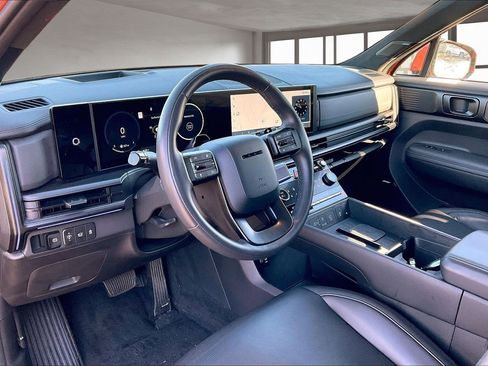 Used 2024 Hyundai Santa Fe Calligraphy image 17