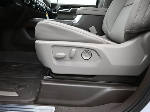 New 2026 GMC Sierra 1500 SLT w/ SLT Premium Plus Package image 13