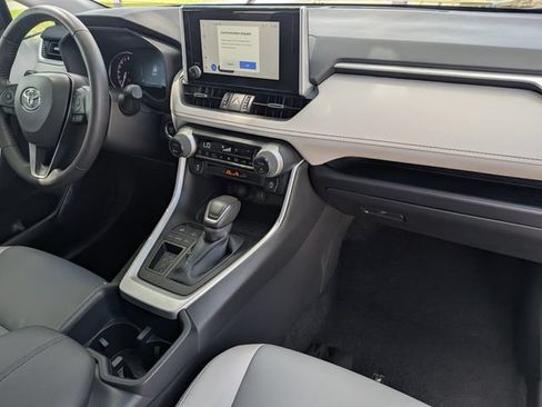 Used 2025 Toyota RAV4 XLE Premium FWD image 34