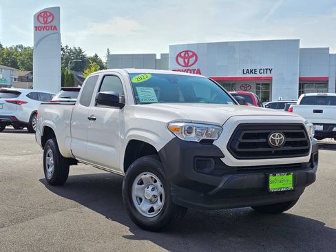 Used 2022 Toyota Tacoma SR RWD image 1