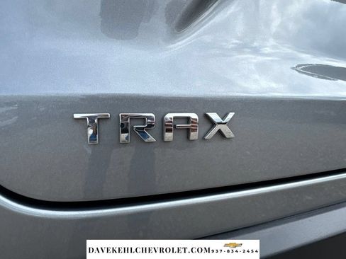 Used 2025 Chevrolet Trax LS w/ LS Convenience Package FWD image 40