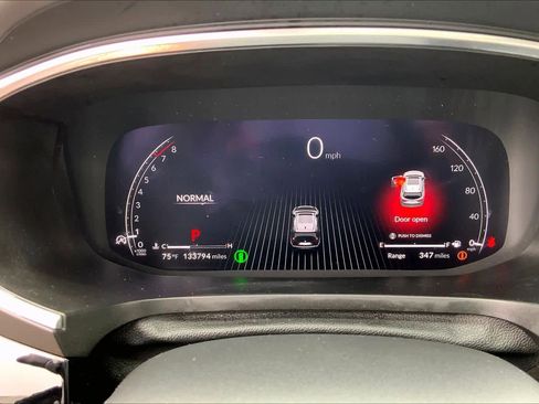 Used 2022 Acura MDX SH-AWD w/ Technology Package image 26
