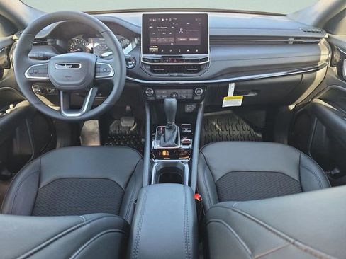 New 2026 Jeep Compass Latitude image 7