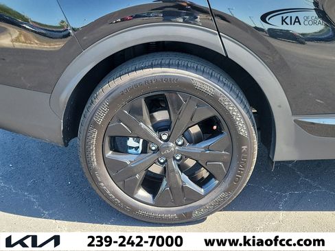 Certified 2025 Kia Sportage X-Line w/ Premium Package image 9