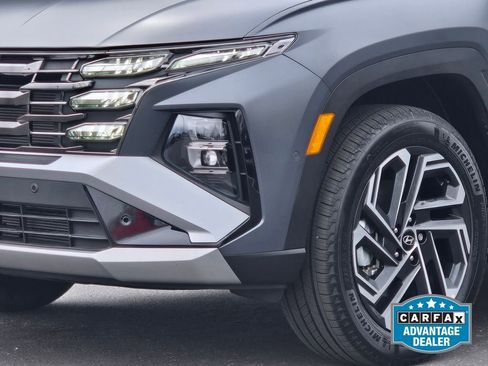Certified 2025 Hyundai Tucson Limited AWD/4WD image 2