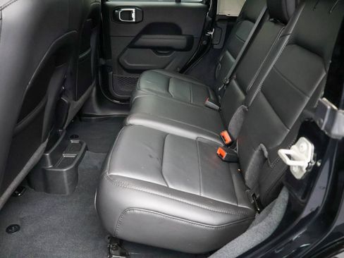 Used 2023 Jeep Wrangler Unlimited Sahara AWD/4WD image 26
