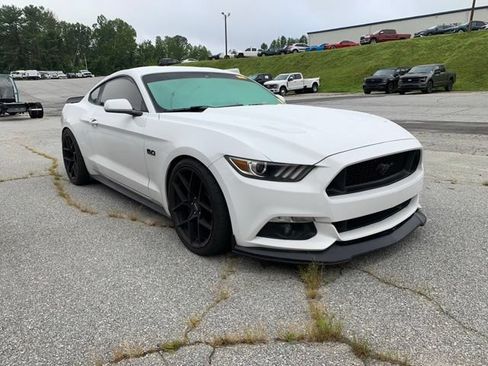 Used 2015 Ford Mustang GT RWD image 2