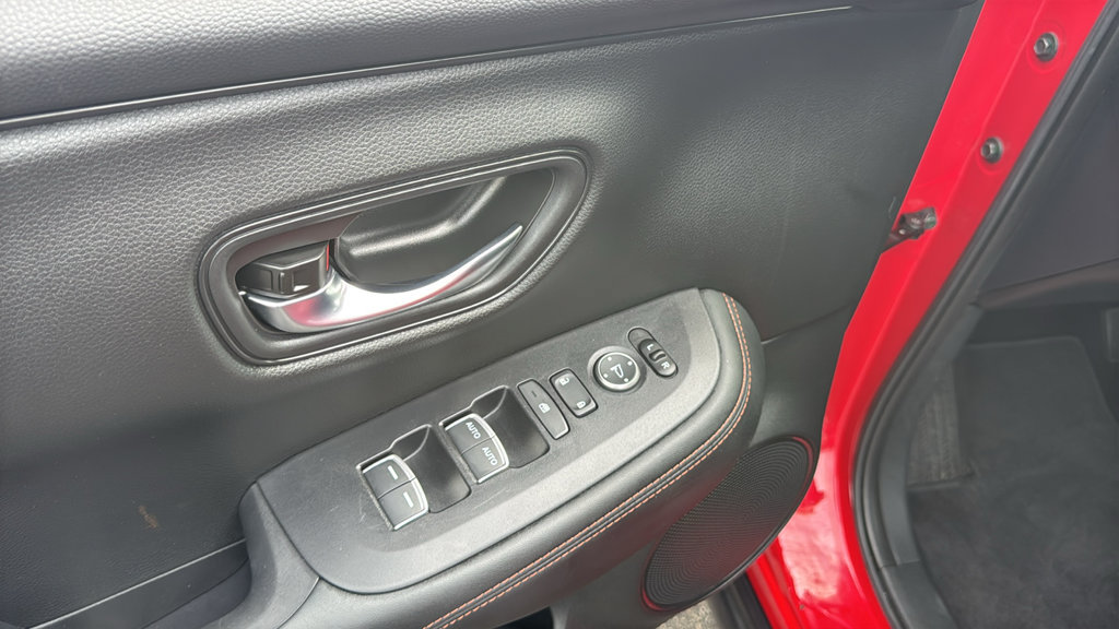 Used 2025 Honda HR-V Sport image 14