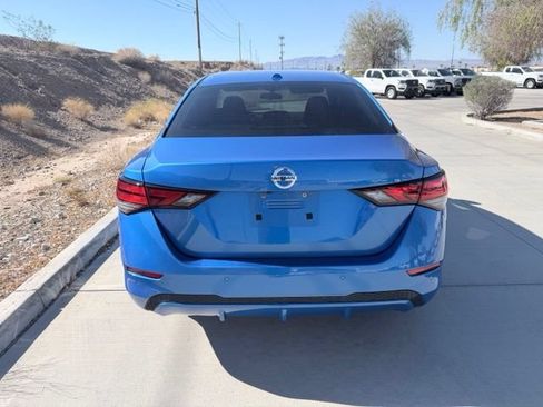 Certified 2022 Nissan Sentra SV FWD image 7
