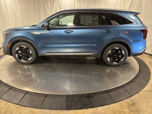 New 2026 Kia Sorento EX image 3