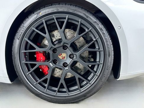 New 2026 Porsche 911 Carrera 4S image 33