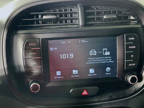 Used 2020 Kia Soul LX FWD image 15