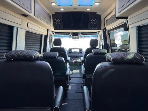 Used 2025 Mercedes-Benz Sprinter 3500 image 29