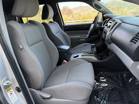 Used 2012 Toyota Tacoma PreRunner w/ TRD Sport Pkg RWD image 14