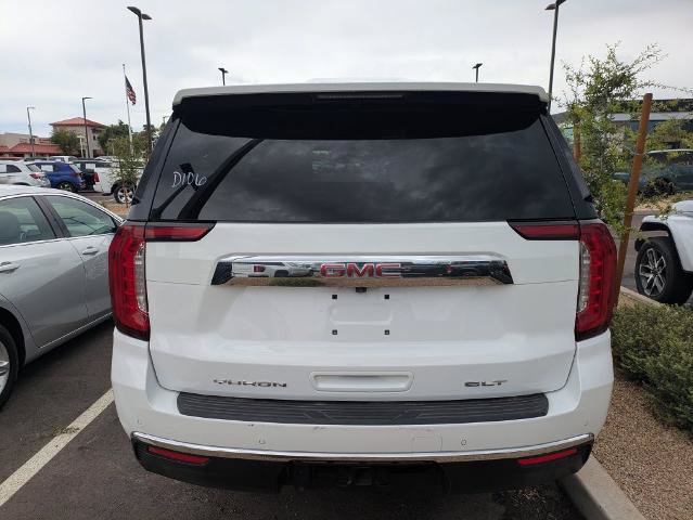 Used 2023 GMC Yukon XL SLT AWD/4WD image 3