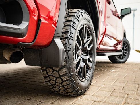 Used 2023 GMC Sierra 1500 Elevation image 47