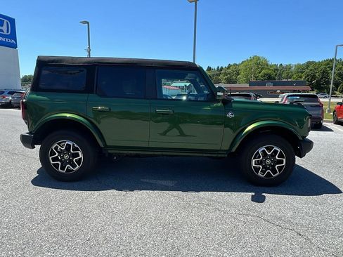 Used 2025 Ford Bronco Outer Banks AWD/4WD image 3