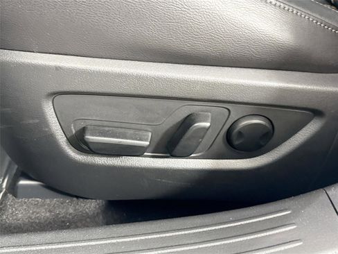 Certified 2025 MAZDA CX-50 AWD 2.5 S w/ Premium Plus Pkg image 32