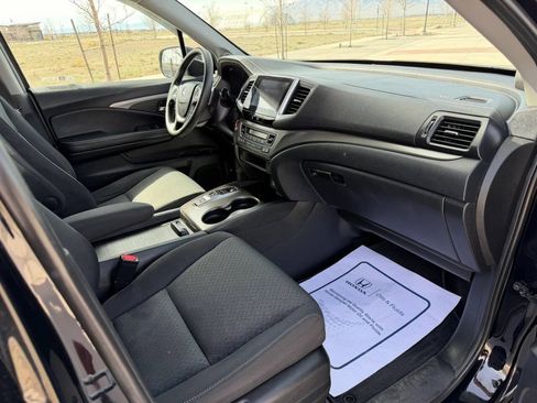 Used 2020 Honda Ridgeline Sport image 15