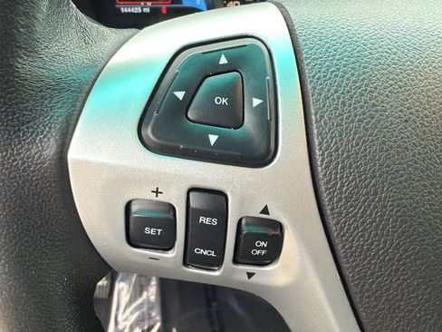 Used 2012 Ford Explorer XLT image 37